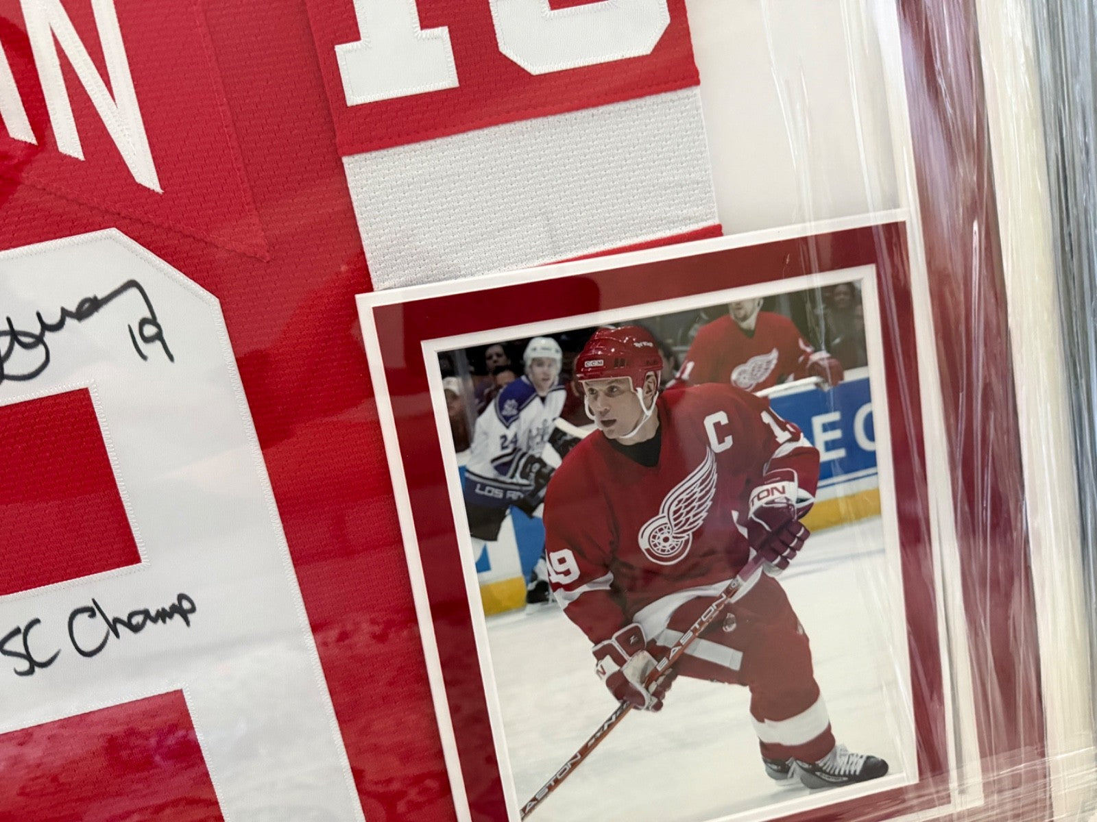 Steve Yzerman Signed 1/1 Jersey Framed LE “3x SC Champ / Last to Wear #19” COA