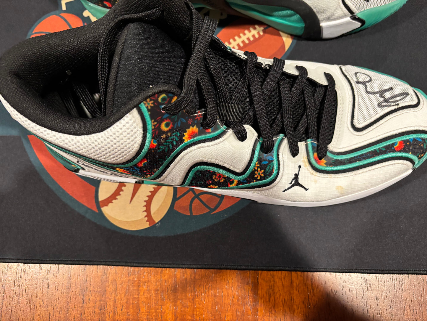 Jayson Tatum Game Worn / Dual Signed / Player Authenticated Sneakers - 11/02/2024 (29 PTS) Fanatics Authentic